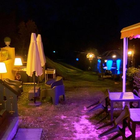 Bonbon Chambre D'Hotes Saint-Julien-de-Lampon エクステリア 写真